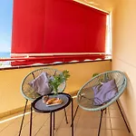 Large Terrace Jardin 아파트 *