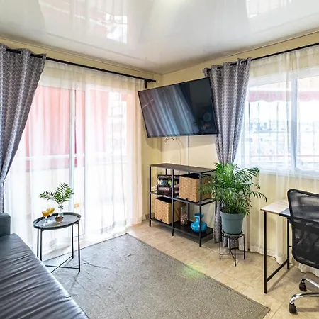 Large Terrace Jardin Apartment *